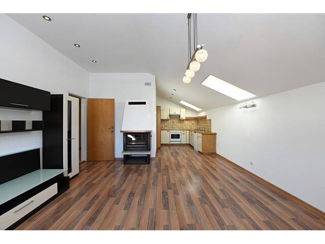 Immobilie in Nenzing - Stilvoll wohnen in Nenzing – Hochwertige 3-Zimmer-Wohnung mit Balkon - Bild 2