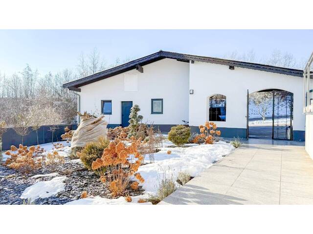 Immobilie in Seewalchen am Attersee - Großzügiges Wohnhaus in Seenähe – ideal für Familien - Bild 1