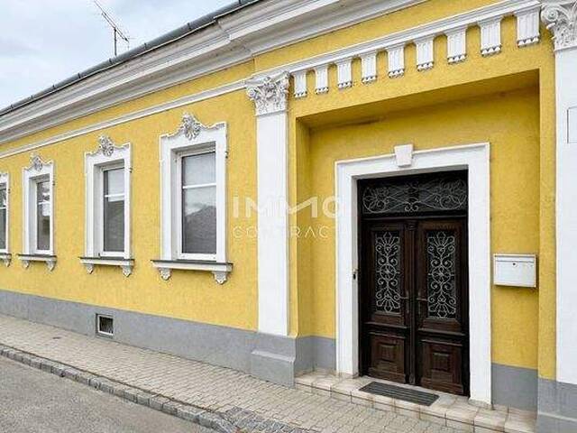 Immobilie in Hadres - LANDHAUS mit Innenhof + GARTENPARZELLE in BW mit Garagengebäude - Bild 0