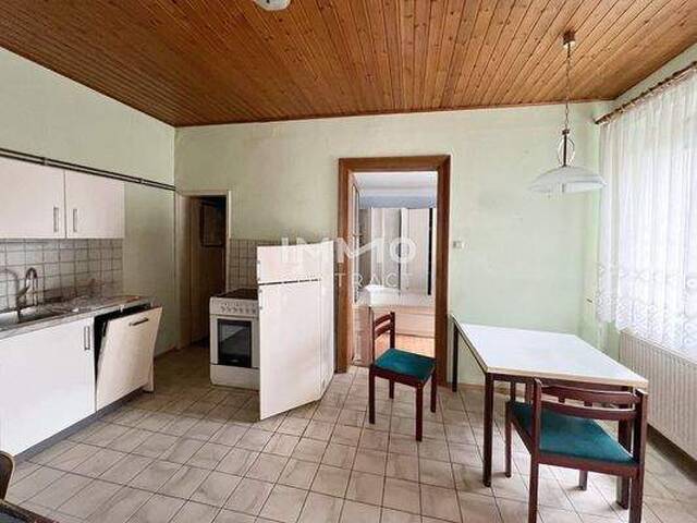 Immobilie in Hadres - LANDHAUS mit Innenhof + GARTENPARZELLE in BW mit Garagengebäude - Bild 2