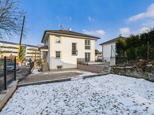 Immobilie in Kierling - Haus kaufen in Kierling: Klassische Eleganz, 4 Zimmer & hochwertige Markenausstattung - Bild 2