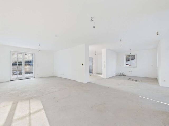 Immobilie in Kierling - Haus kaufen in Kierling: Klassische Eleganz, 4 Zimmer & hochwertige Markenausstattung - Bild 3