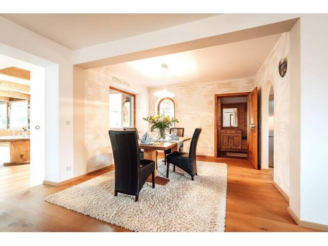 Immobilie in Eben am Achensee - 179 m² Wohnraum im Bungalowstil - ebenerdige Eigentumswohnung mit Wintergarten, Garage und in unmittelbarer SEENÄHE - Bild 3