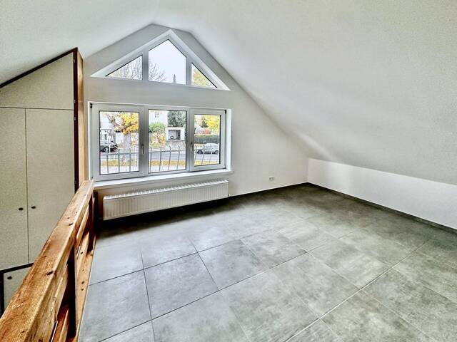 Immobilie in Steyr - Zentrale Dachgeschosswohnung in Steyr - 102 m² Wohnkomfort mit perfekter Infrastruktur - Bild 2