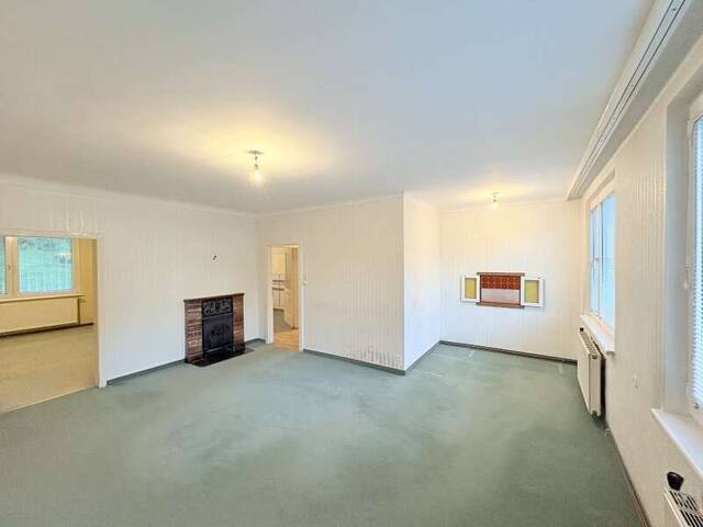 Immobilie in Purkersdorf - Sanierungsbedürftige 4-Zimmer Wohnung in perfekter Kombination aus Stadt und Land! - Bild 1