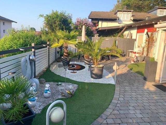 Immobilie in Henndorf am Wallersee - Einziehen und wohlfühlen - Lichtdurchflutete 5-Zimmer-Wohnung mit großzügiger Terrasse nahe dem Wallersee - Bild 0