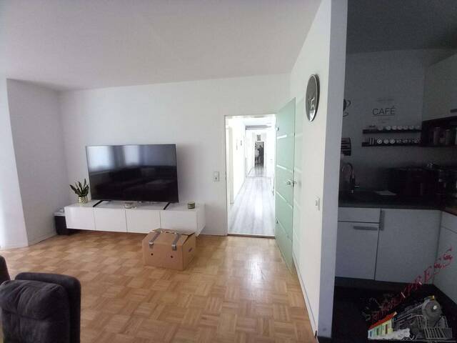 Immobilie in Wels - 80 m2 stilvoll renovierte Wohnung in Wels Neustadt zu verkaufen! - Bild 2