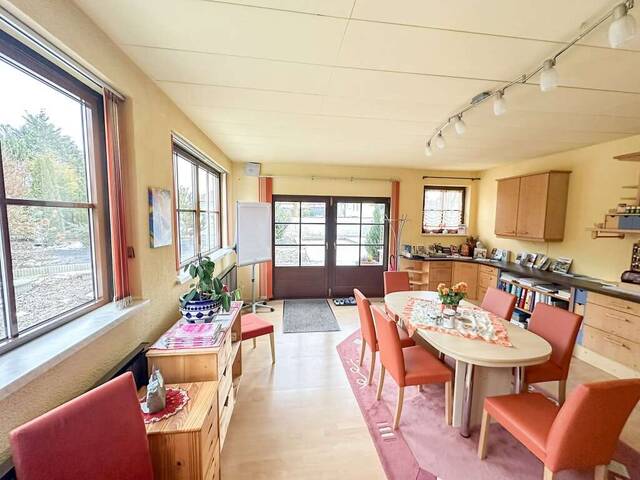 Immobilie in Desselbrunn - WOHNEN mit GROSSZÜGIGEM GARTEN, Nähe Gmunden - Bild 2