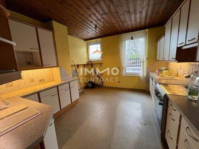 Immobilie in Kollnbrunn - Einfamilienhaus mit Pool, und PV-Anlage nur wenige Autominuten von Wien entfernt - Bild 2