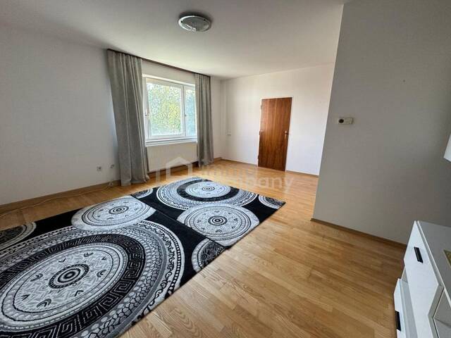 Immobilie in Knittelfeld - 3-Zimmer-Wohnung mit Lift & 79 m² - nur € 89.000,- in Knittelfeld - Bild 2