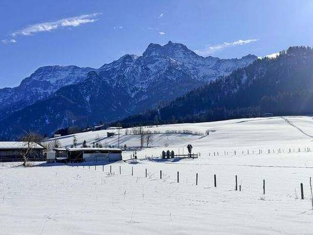 Immobilie in Waidring - WAIDRING - Neubau - Exklusives Landhauschalet in unvergleichlicher Panoramalage – Rohbau oder schlüsselfertig - Bild 3