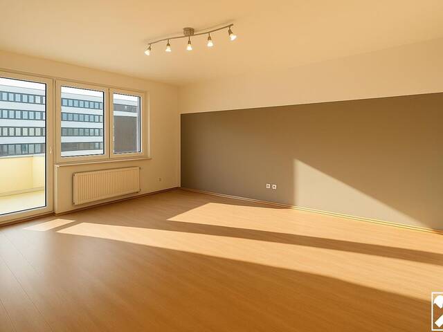 Immobilie in Waidhofen an der Ybbs - Modern sanierte 3-Zimmer-Wohnung mit Balkon & Garage in Vogelsang Waidhofen/Ybbs - Bild 0