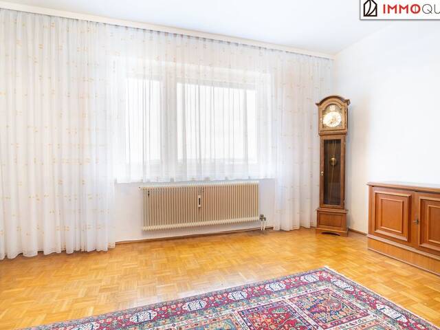 Immobilie in Wels - Weitblick in zentraler Lage - Komfort trifft Potenzial im 7. Stock mit Fernblick, Tiefgaragenplatz & perfekter Raumaufteilung - Bild 1