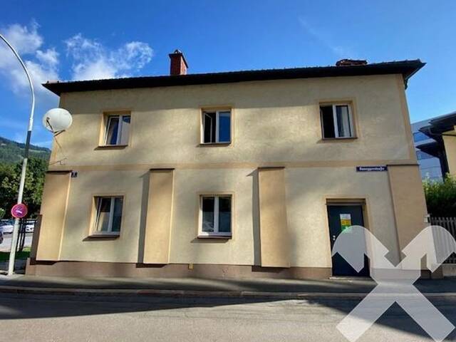 Immobilie in Leoben - Zentral und ordentlich! Wohnhaus in Leoben - Toplage im Uni-Viertel mit Grünfläche & Parkplätzen - Bild 2