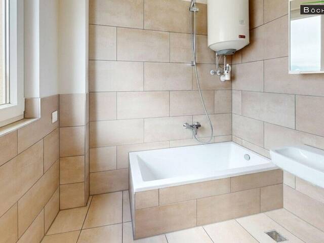 Immobilie in Knittelfeld - 2-Zimmer-Wohnung im 6. OG mit saniertem Bad und Balkon im Herzen +++ Knittelfelds +++ - Bild 0