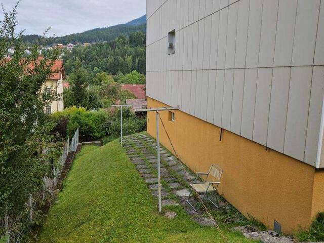 Immobilie in Mürzzuschlag - Wertbeständige 4-Zimmer-Wohnung mit großzügiger Loggia - zentrale Ruhelage in Mürzzuschlag - Bild 3