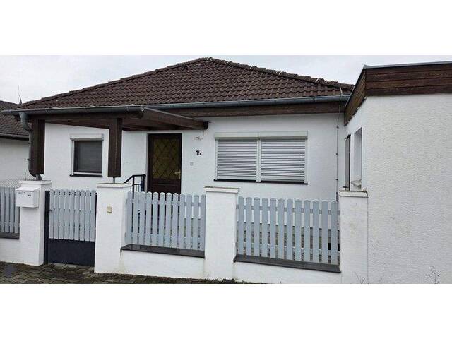 Immobilie in Steinbrunn - Einfamilienhaus nahe dem Badesee Steinbrunn – Wohnen mit Lebensqualität - Bild 0