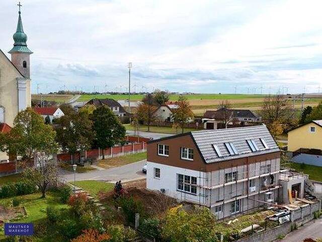 Immobilie in Regelsbrunn - Doppelhaus in Fischamend-Nähe Erstbezug - 20 Minuten zur Stadtgrenze- perfekte Schnellbahnanbindung - Nationalpark Donauauen vor der Haustüre - Bild 0