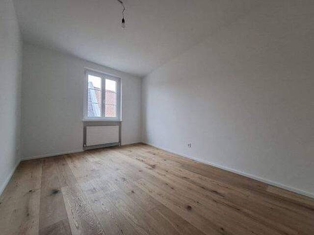 Immobilie in Steyr - SCHÖN RENOVIERTE EIGENTUMSWOHNUNG IM ZENTRUM VON STEYR - Bild 3