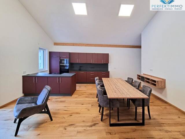 Immobilie in Stockach - Niedrigenergiehaus mit 3 Abstellplätzen zum Erstbezug - Bild 1