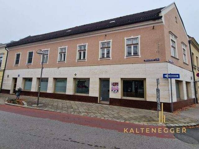 Immobilie in Neunkirchen - Mitten in Neunkirchen: Teilweise vermietetes Eckhaus - Bild 1
