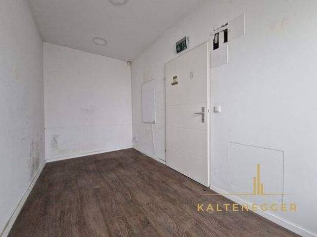 Immobilie in Neunkirchen - Mitten in Neunkirchen: Teilweise vermietetes Eckhaus - Bild 4