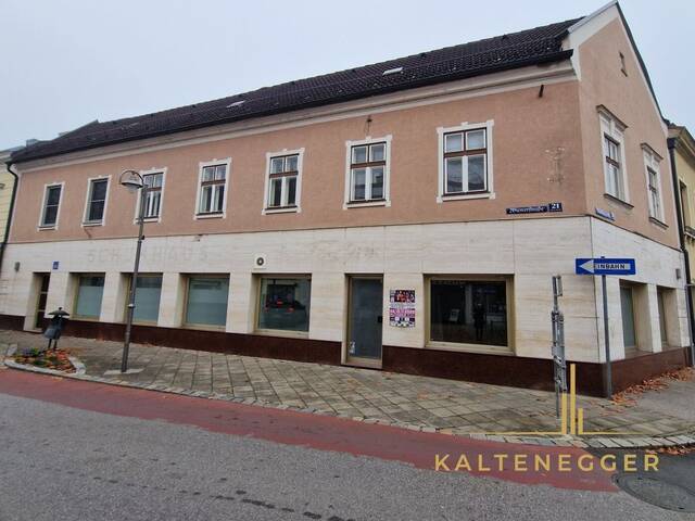 Immobilie in Neunkirchen - Mitten in Neunkirchen: Teilweise vermietetes Eckhaus - Bild 1