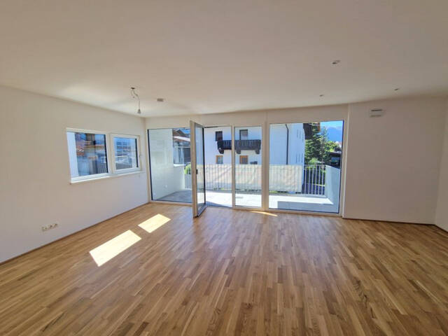 Immobilie in Götzens - Exklusive 2-Zimmer-Wohnung mit Balkon Top 3 - Bild 0