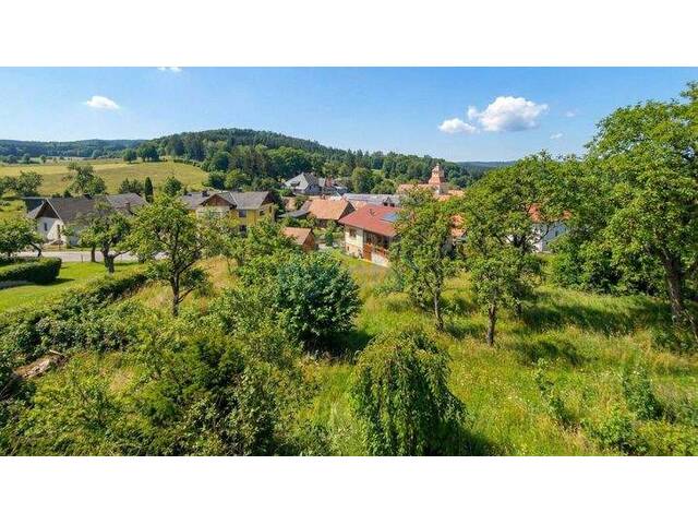 Immobilie in Hernstein - Neuer Preis! Imposantes Wohnobjekt mit insgesamt ca. 640m², großer Panoramaterrasse und Garagen - Bild 0