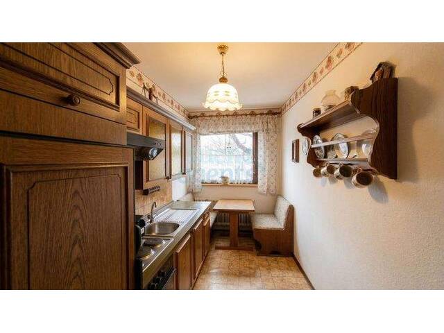 Immobilie in Hernstein - Neuer Preis! Imposantes Wohnobjekt mit insgesamt ca. 640m², großer Panoramaterrasse und Garagen - Bild 3