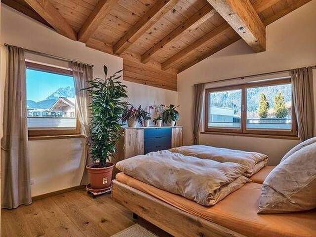 Immobilie in St. Johann - Lichtdurchflutete Wohnung mit atemberaubendem Blick auf das Kaisergebirge - Bild 4