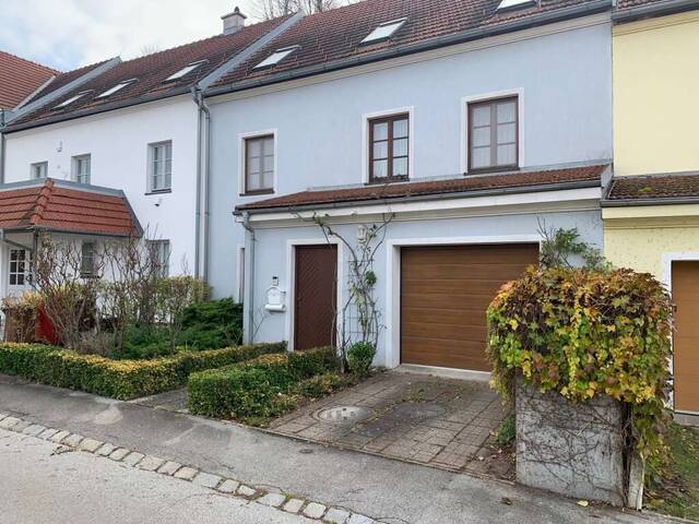 Immobilie in Bisamberg - Exklusives Reihenhaus in traumhafter Ruhelage in der Top Waldsiedlung von Bisamberg! - Bild 0