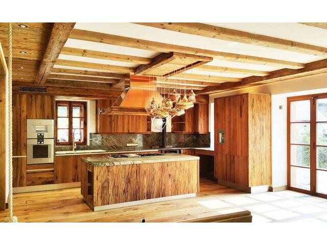 Immobilie in Lackenhof - Repräsentatives Luxus-Chalet: Modernstes Alpendesign in geschützter Waldlage - Bild 0