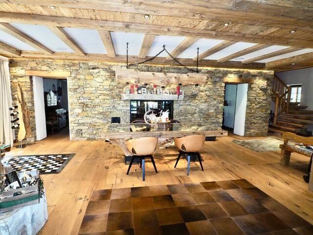 Immobilie in Lackenhof - Repräsentatives Luxus-Chalet: Modernstes Alpendesign in geschützter Waldlage - Bild 2