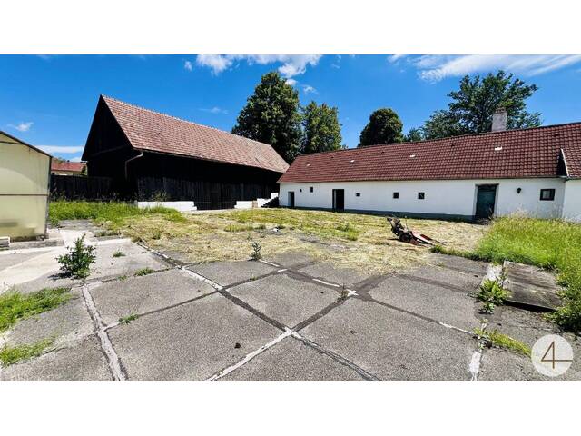 Immobilie in Harth - gut erhalten und teils renovierter Vierkanthof - 6 Minuten nach Geras - großes Grundstück 2601m² - Brunnen am Grund - Bild 4