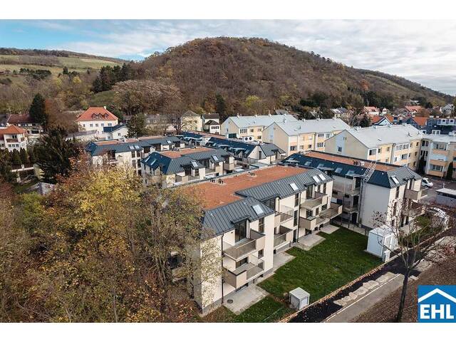 Immobilie in Langenzersdorf - Bezugsfertige Eigentumswohnung auf Eigengrund - Wohnen vor den Toren Wiens - Bild 0