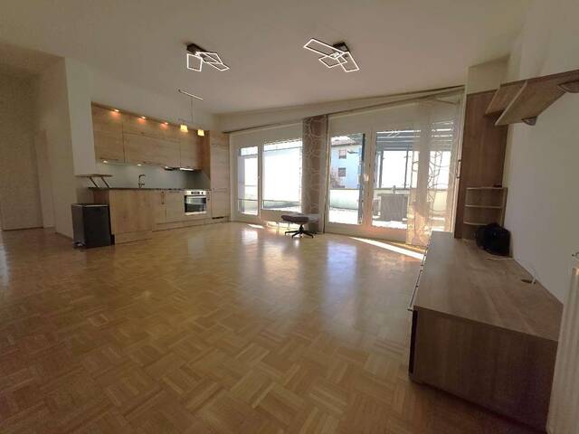 Immobilie in Frauenstein - Traumhafte Eigentumswohnung 132 m² samt Dachterrasse, Carport und Blick über St. Veit/Glan - Bild 4