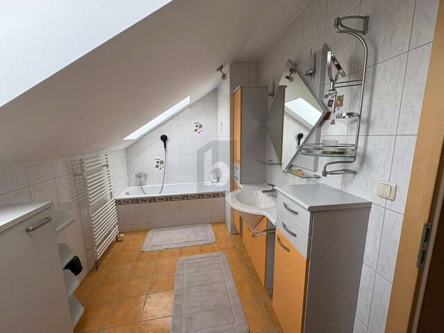 Immobilie in Wolfern - GROSSZÜGIGES EINFAMILIENHAUS IN ZENTRALER RUHELAGE - Bild 1