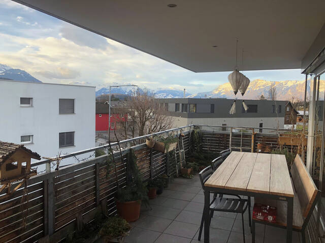 Immobilie in Muntlix - Lichtdurchflutete 3-Zimmer-Wohnung mit großer Südwest-Terrasse - Bild 3