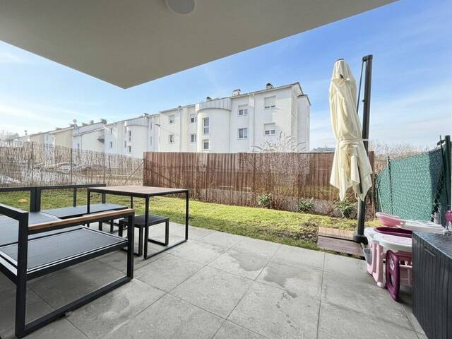 Immobilie in Bad Hall - Neuwertige 3-Zimmer-Wohnung mit komfortablem Garten und zwei Terrassen - Bild 2