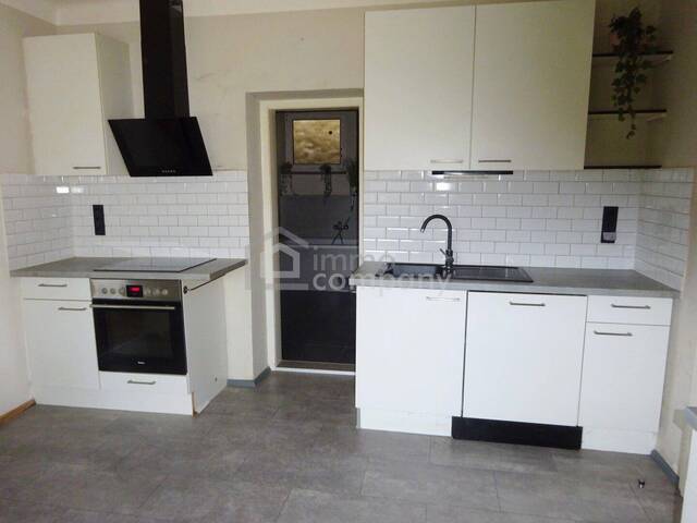 Immobilie in Ulrichskirchen - Neuer Preis!!! Charmantes Haus mit Potenzial in Ulrichskirchen- absolute Wien Nähe!!! 3 Zimmer, Garten, Terrasse – Ihr neues Zuhause! - Bild 1