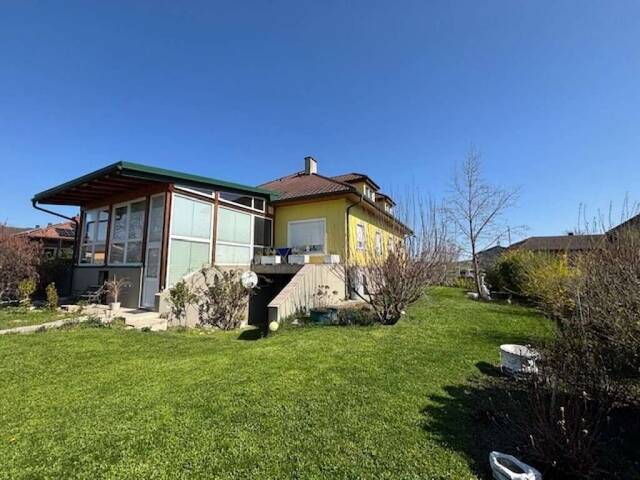 Immobilie in Winden am See - Winden am See - Ihr Traumhaus mit großem Garten (1490m²) wartet auf Sie! - Bild 2