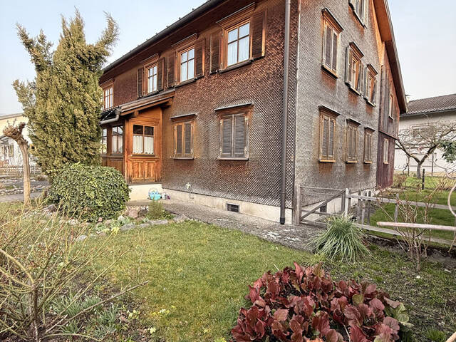 Immobilie in Feldkirch - Zweifamilienhaus in Feldkirch - vielfältige Möglichkeiten zum Wohnen, Vermieten und Erweitern - Bild 0