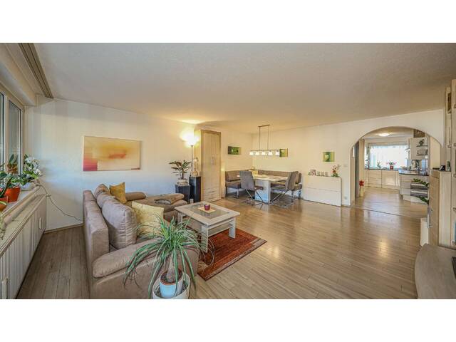 Immobilie in Landeck - 4-Zimmerwohnung in zentraler Ruhelage mit schönem Ausblick - Bild 0