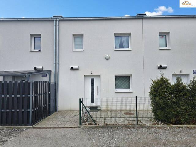 Immobilie in Theresienfeld - Modernes Niedrigenergie-Reihenhaus mit Garten, Terrasse und zwei Stellplätzen in ruhiger Lage von Theresienfeld - Bild 0