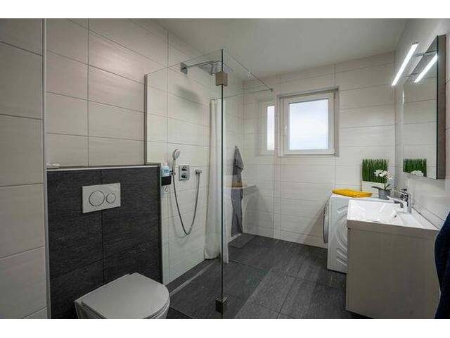 Immobilie in Krumpendorf - Sonnige Gartenwohnung in Bestlage von Krumpendorf am Wörthersee! - Zweitwohnsitz möglich! - Bild 3