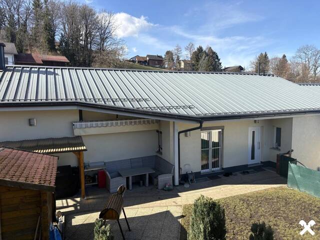 Immobilie in Voitsberg - Hochwertige Wohnung mit Eigenheimcharakter und Grünanteil - Bild 1