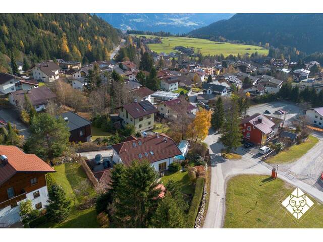 Immobilie in Maurach - Exklusive Landhausvilla mit Panoramablick am Achensee mit großzügigem Grundstück, Pool & Toplage an der Rofanbahn - Bild 3