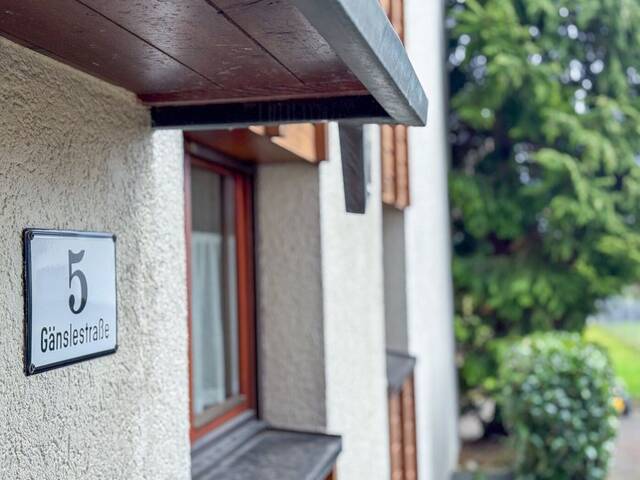 Immobilie in Lustenau - Geräumige 4,5-Zimmer-Wohnung mit großem Balkon & Tiefgarage in Lustenau - Bild 1