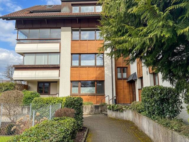 Immobilie in Lustenau - Geräumige 4,5-Zimmer-Wohnung mit großem Balkon & Tiefgarage in Lustenau - Bild 2